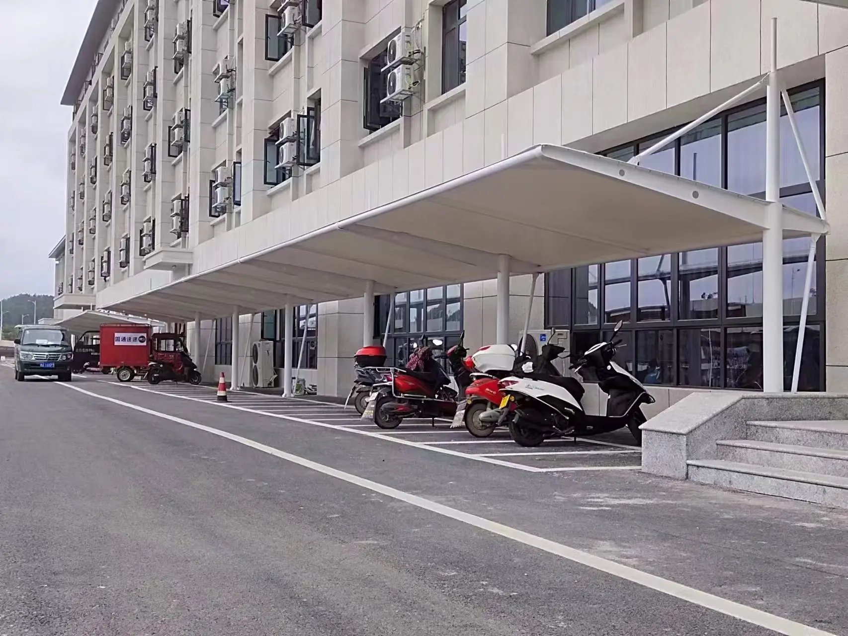 贵州长顺膜结构车棚采购避坑指南，本地源头工厂怎么选？